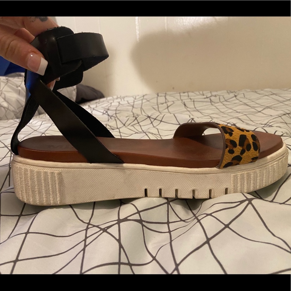 Cheetah print platform sandals
